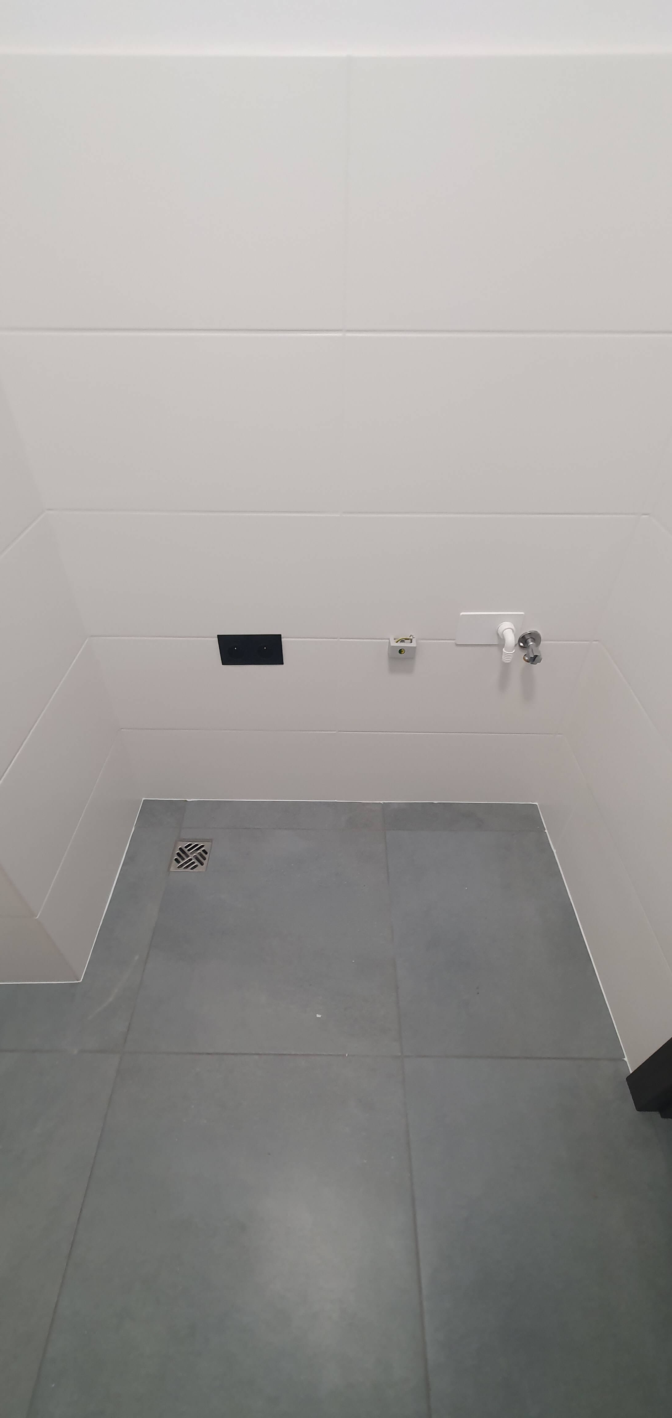 KOMPLEKSOWY REMONT KOLEJNEGO MIESZKANIA W STANIE DEWELOPERSKIM - zdjęcie 76